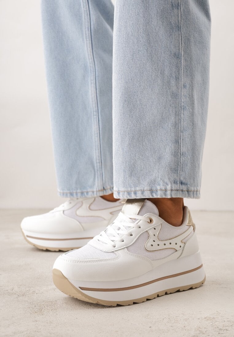 Białe Sneakersy na Platformie z Tweedowym Zdobieniem i Perforacją Dioseleia