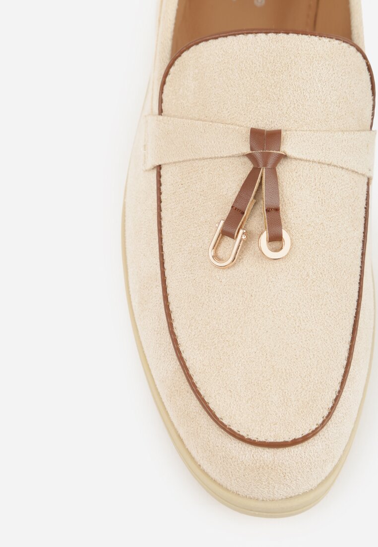 Beżowe Mokasyny z Imitacji Zamszu z Zawieszką na Nosku Theophitos