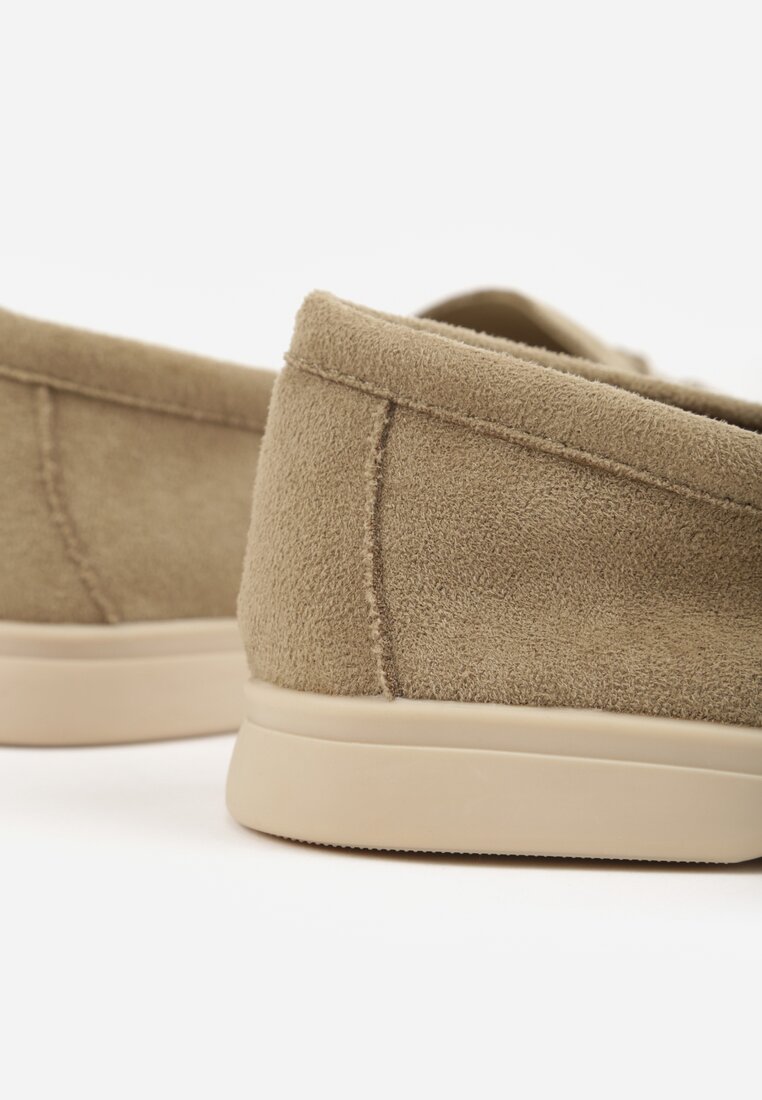 Jasnozielone Mokasyny z Imitacji Zamszu Zdobione Zawieszką i Przeszyciem Aezoris