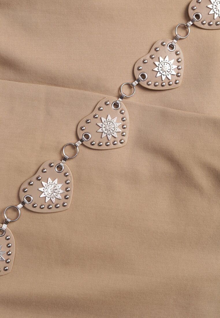 Beżowe Spódnico-Szorty z Metalicznymi Sercami przy Łańcuszku Meztila