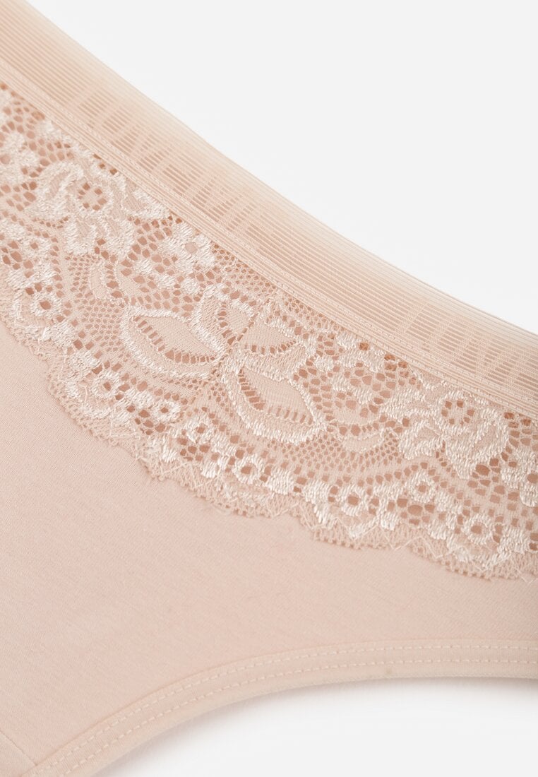 Beżowe Majtki Typu Stringi z Bawełną i Koronką Zeliche