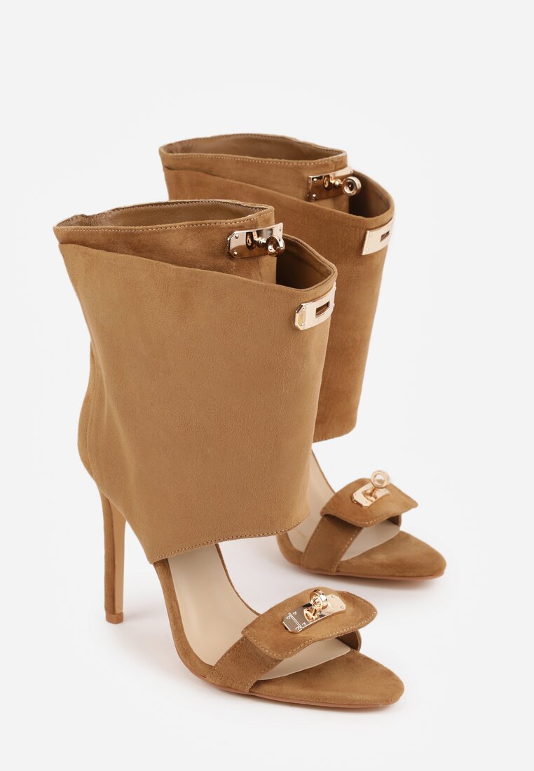 Ciemnobeżowe Sandały Typu Botki z Metalicznymi Klamrami Zaehlyss