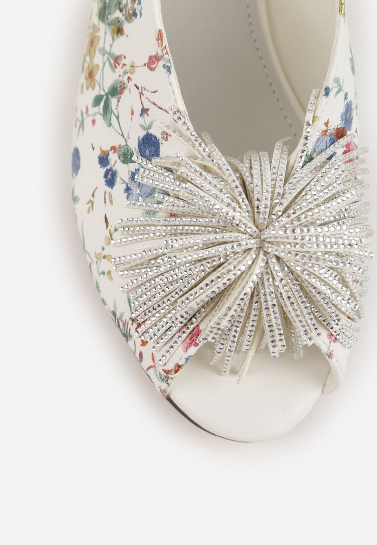 Białe Sandały na Słupku z Wkładką ze Skóry Naturalnej z Pomponem Rerissiana