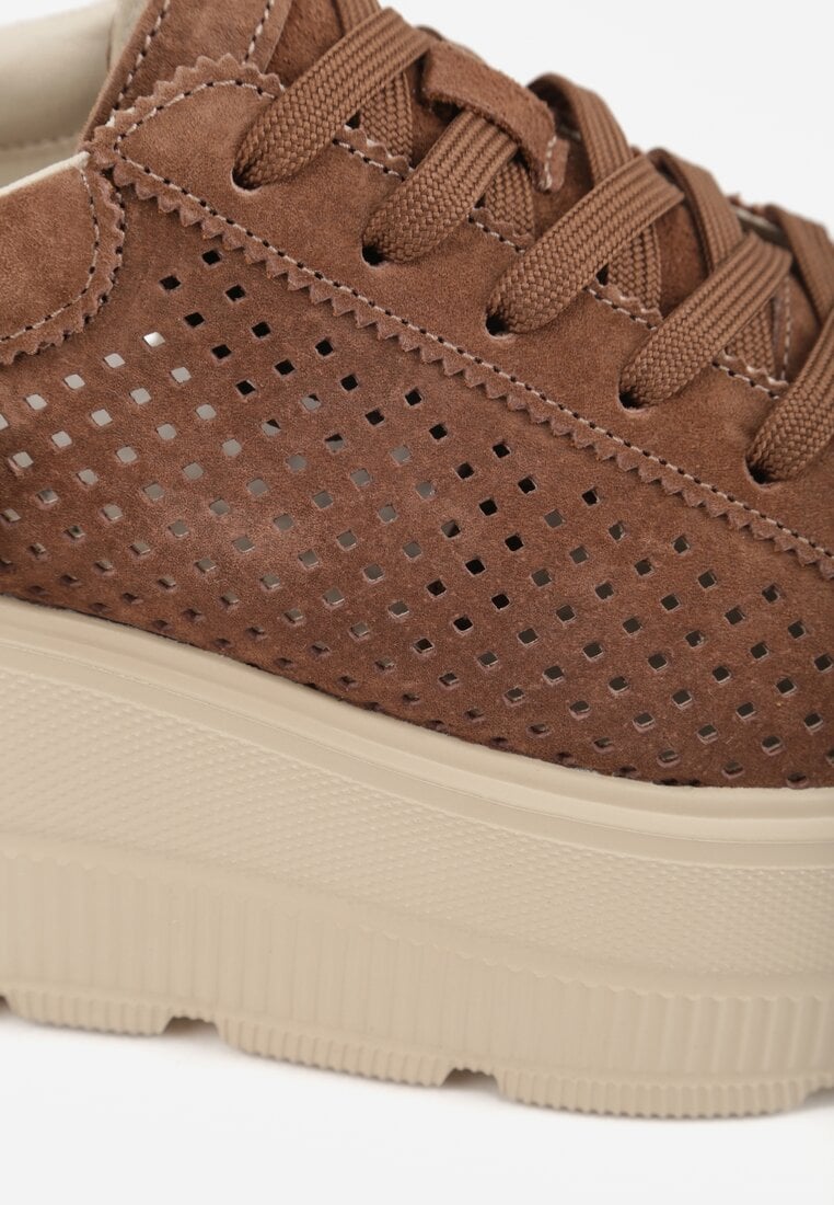 Brązowe Perforowane Sneakersy ze Skóry Naturalnej na Platformie i Koturnie Risyla