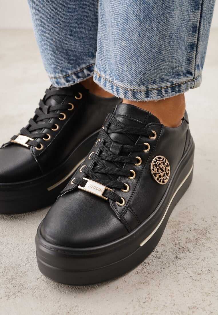 Czarne Skórzane Sneakersy na Koturnie Ozdobione Metalicznymi Aplikacjami Acaledice