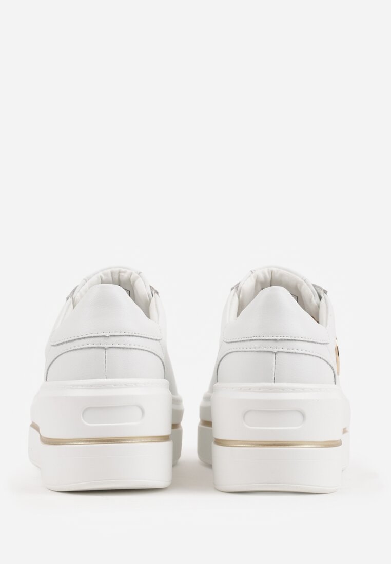 Białe Skórzane Sneakersy na Koturnie Ozdobione Metalicznymi Aplikacjami Acaledice
