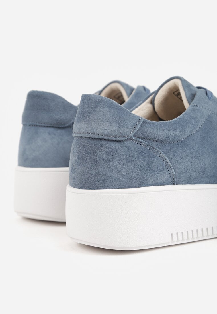 Niebieskie Skórzane Sneakersy na Platformie z Ozdobną Aplikacją z Boku Nesophia