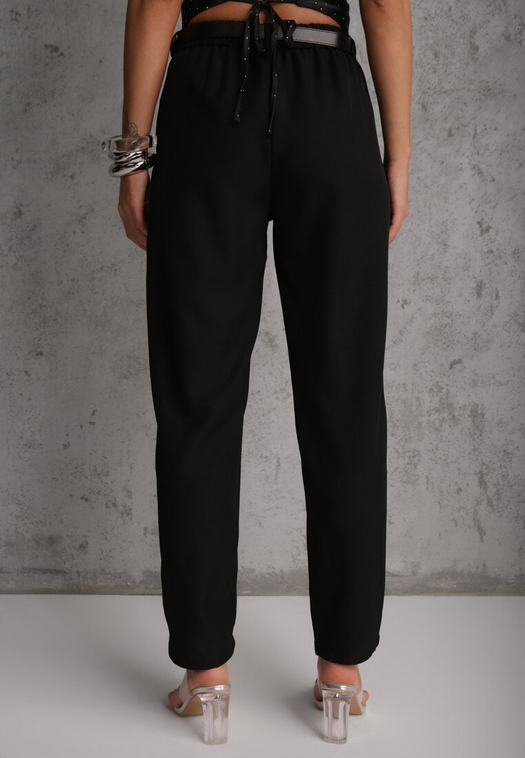 Czarne Spodnie Cygaretki High Waist z Paskiem z Klamrą w Kształcie Półksięzyca Vikinai