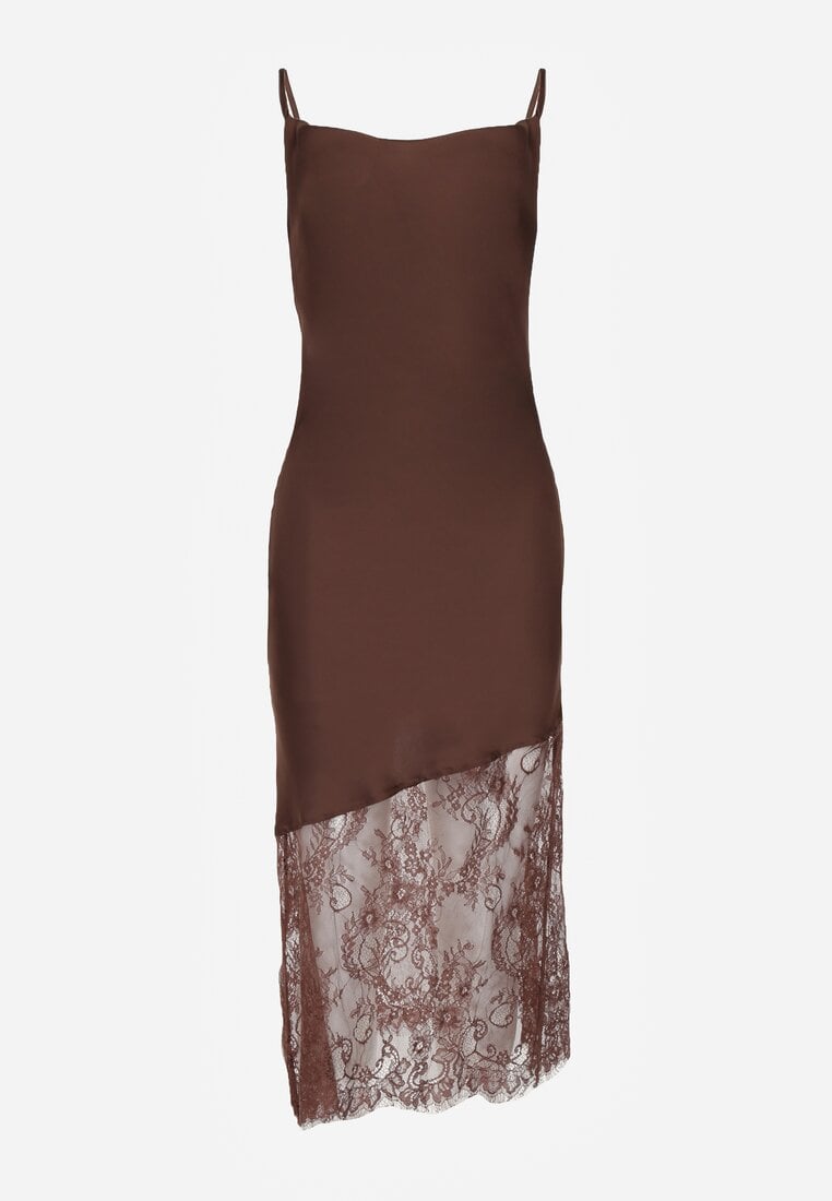 Brązowa Satynowa Sukienka o Asymetrycznym Kroju z Koronkowym Dołem Mellea