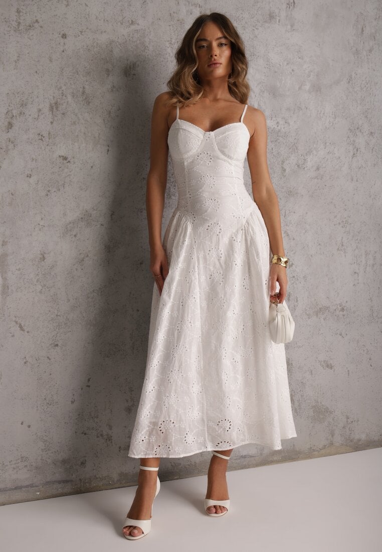 Biała Bawełniana Sukienka Ażurowa o Rozkloszowanym Fasonie na Ramiączkach Samesi