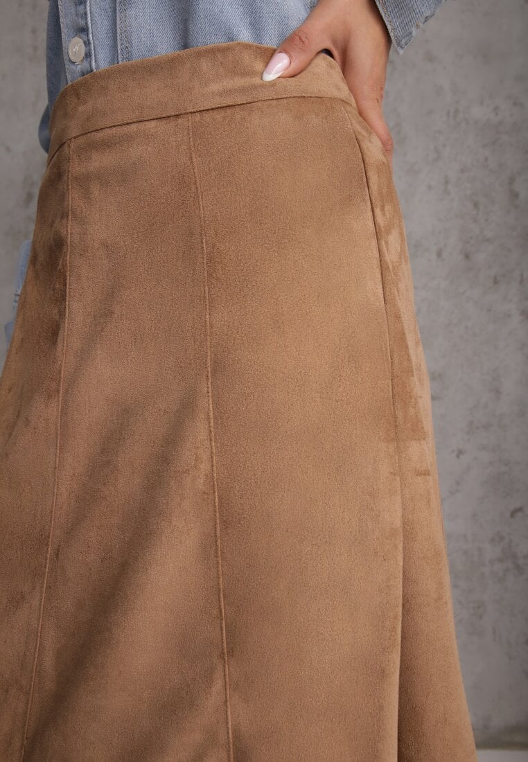 Beżowa Gładka Spódnica z Imitacji Zamszu o Rozkloszowanym Kroju Nettia