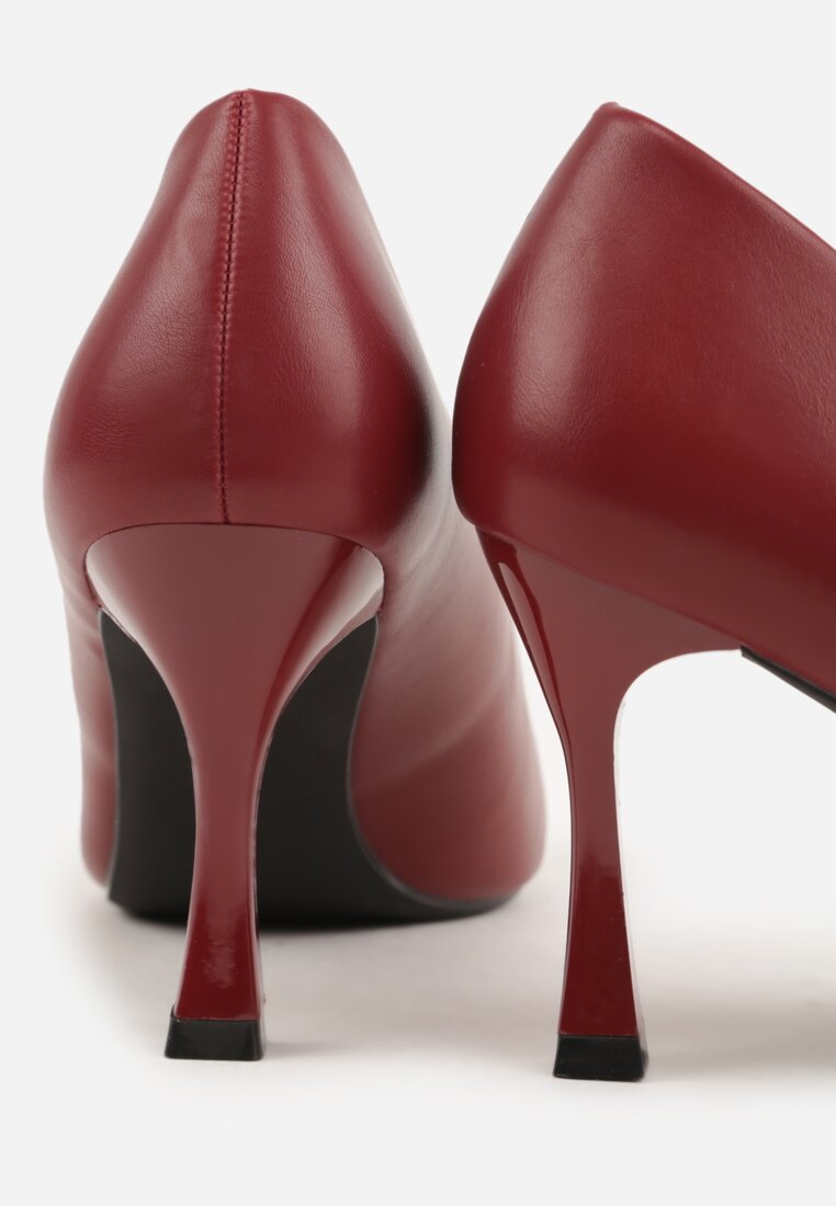 Czerwone Szpilki z Kwadratową Ozdobą z Przodu Phereshi