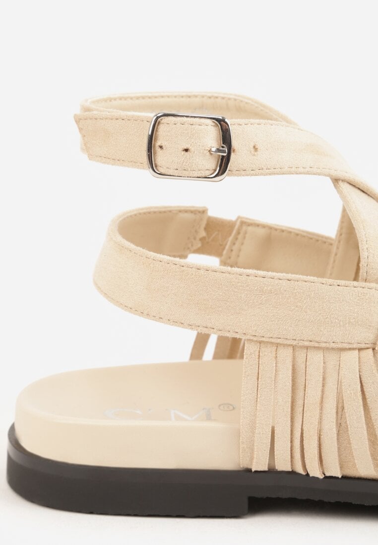Beżowe Sandały Typu Rzymianki Ozdobione Frędzlami Casasos
