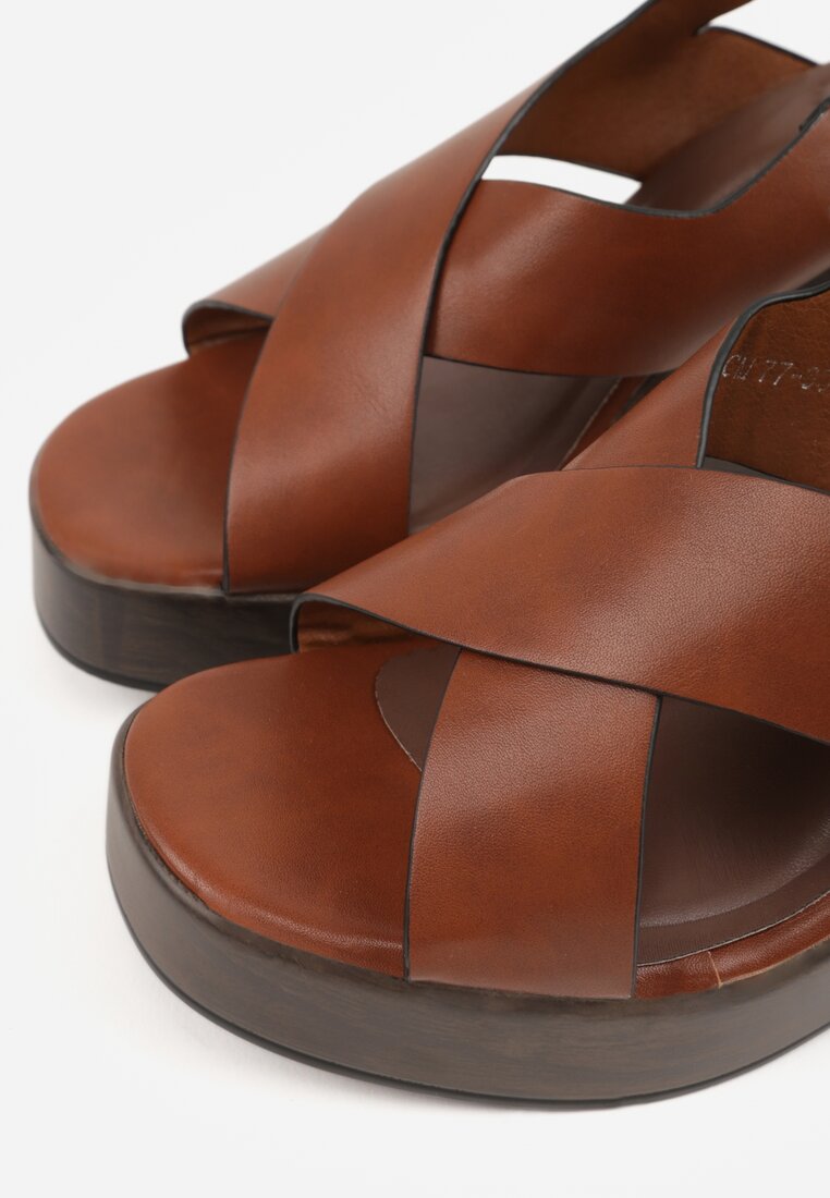 Jasnobrązowe Sandały na Platformie i Koturnie z Geometryczną Cholewką Adrasithise