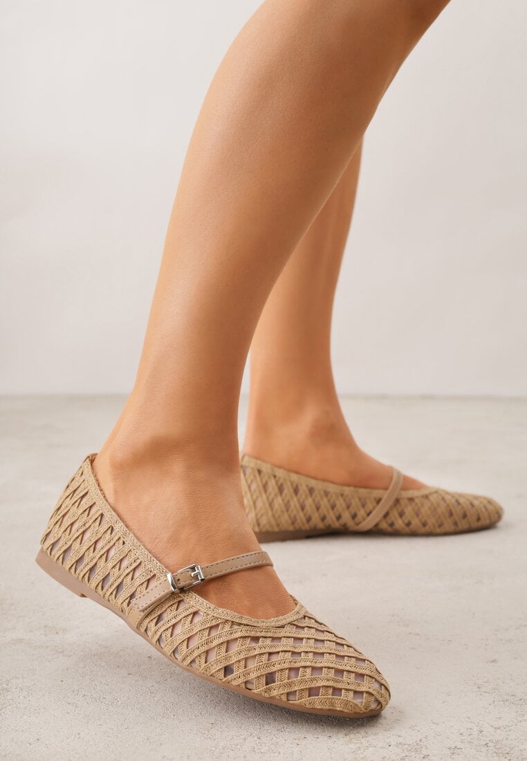 Beżowe Balerinki z Ażurowym Wzorem i Paskiem Astethera