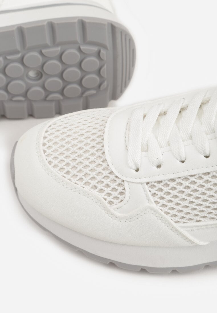 Białe Sneakersy z Siateczką i Modnymi Wstawkami Corona