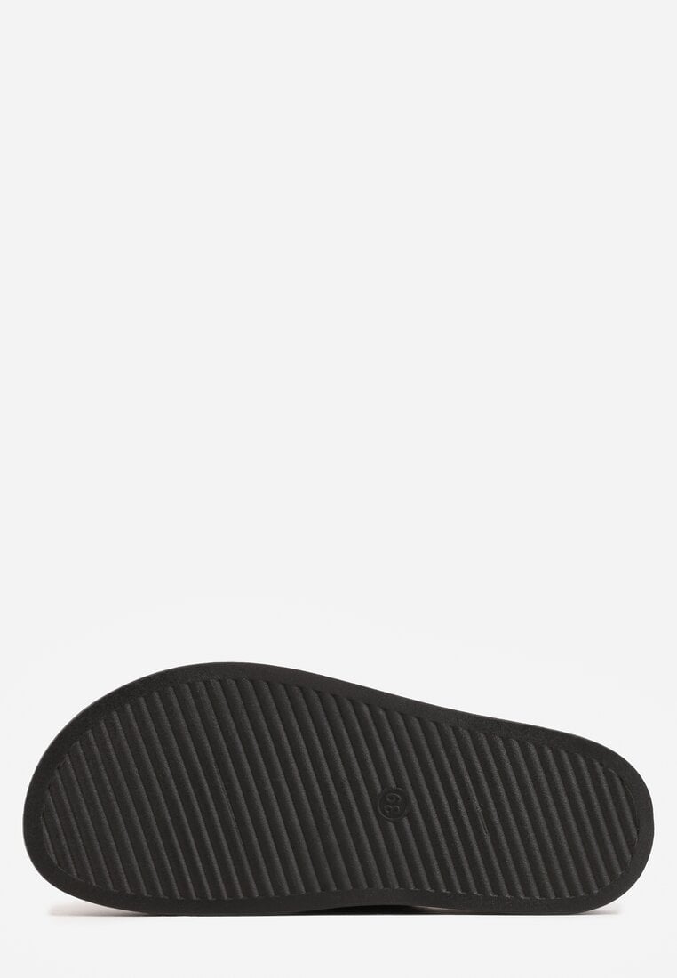 Czarne Klapki z Metalicznymi Klamrami Eudare