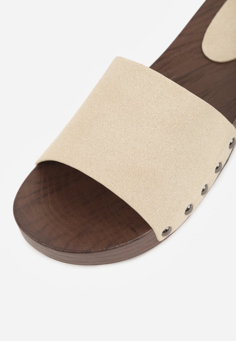 Beżowe Klapki z Nitami po Bokach Xerxathan