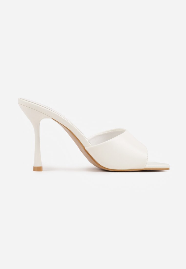 Białe Klapki na Szpilce Ozdobione Kwadratowym Noskiem Eudanassa