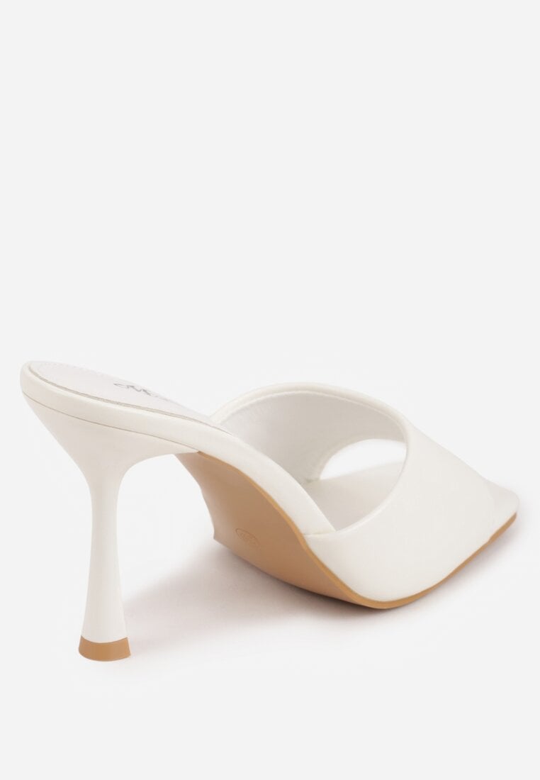 Białe Klapki na Szpilce Ozdobione Kwadratowym Noskiem Eudanassa