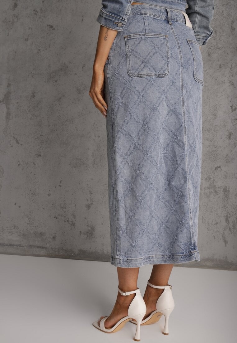 Niebieska Jeansowa Spódnica z Bawełny Zdobiona Printem w Romby i Rozcięciem Chrissna