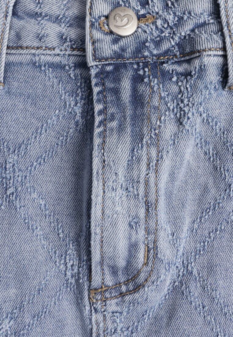 Niebieska Jeansowa Spódnica z Bawełny Zdobiona Printem w Romby i Rozcięciem Chrissna