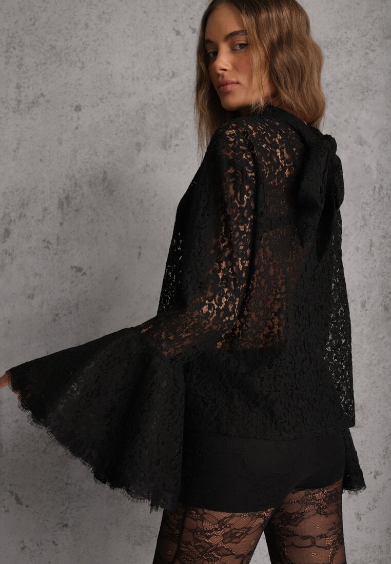 Czarna Koronkowa Bluzka Wiskozowa z Bawełną Ozdobiona Wiązaniem Diomopis