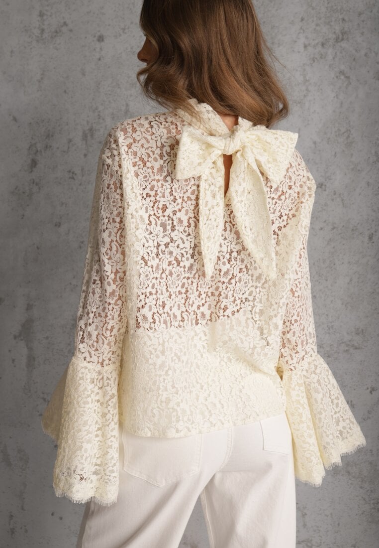 Beżowa Koronkowa Bluzka Wiskozowa z Bawełną Ozdobiona Wiązaniem Diomopis