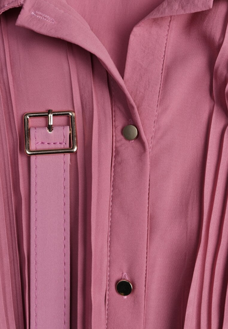 Fuksjowa Koszulowa Sukienka z Plisowanymi Zdobieniami i Paskiem z Klamrą Efrivelle