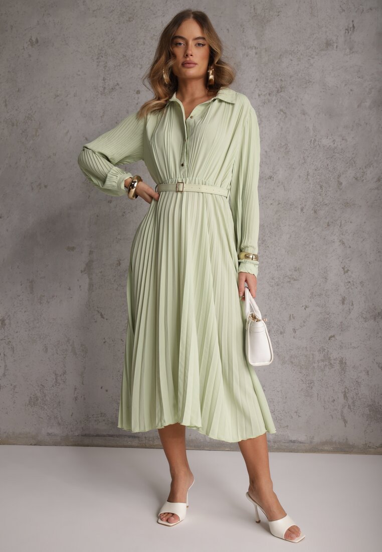 Zielona Koszulowa Sukienka z Plisowanymi Zdobieniami i Paskiem z Klamrą Efrivelle