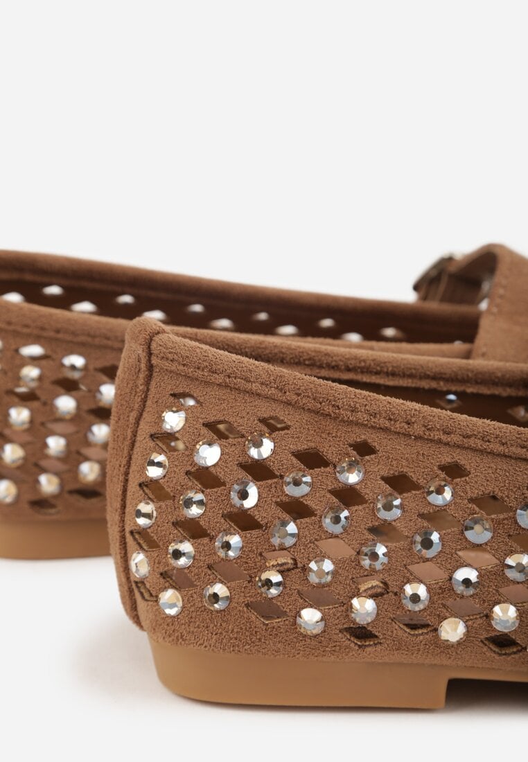 Brązowe Balerinki w Stylu Mary Jane z Cyrkoniami i Ażurową Cholewką Lyphenne