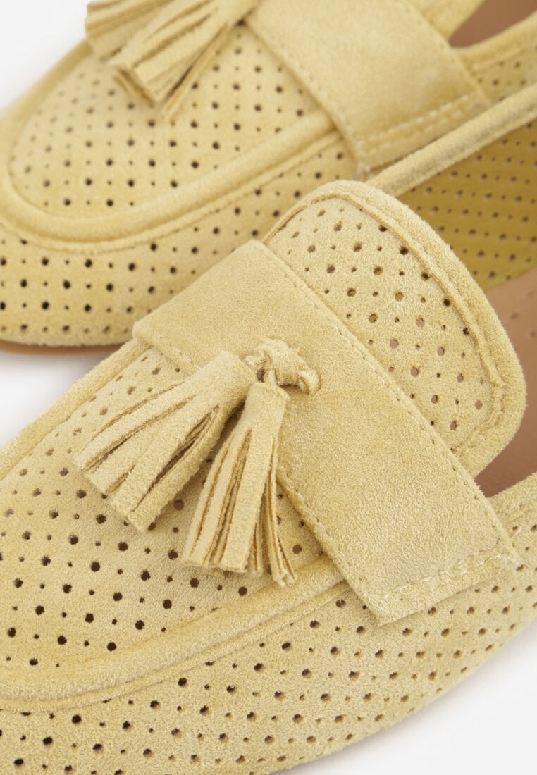 Żółte Perforowane Mokasyny z Imitacji Zamszu Zdobione Frędzlami Vaeliane
