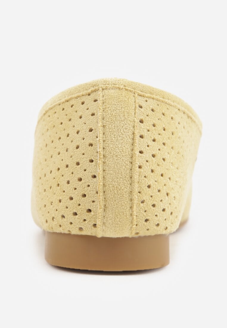 Żółte Perforowane Mokasyny z Imitacji Zamszu Zdobione Frędzlami Vaeliane