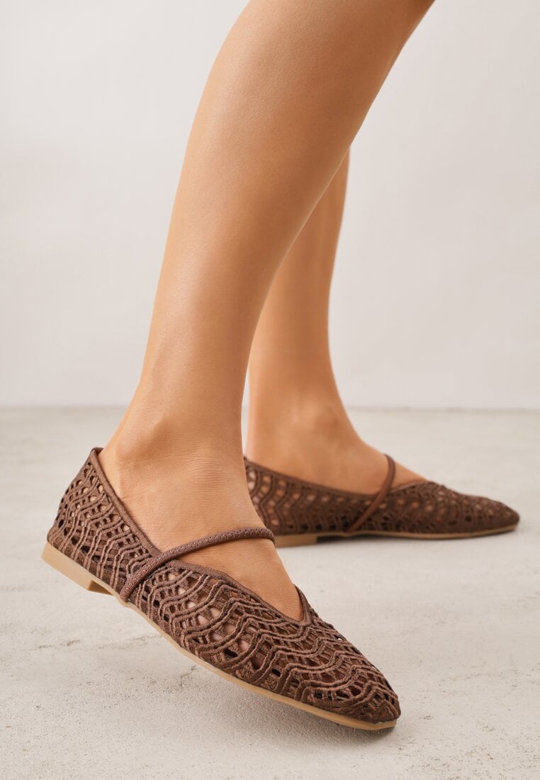 Brązowe Balerinki Mary Jane z Ażurową Cholewką Imitującą Plecionkę Timina