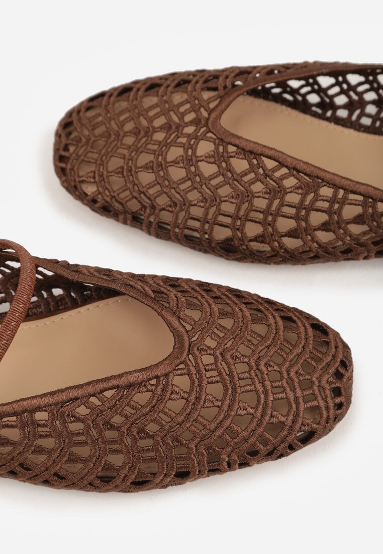Brązowe Balerinki Mary Jane z Ażurową Cholewką Imitującą Plecionkę Timina