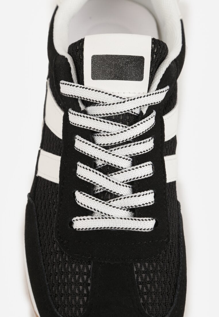 Czarne Klasyczne Sneakersy Zdobione Siateczkowymi Wstawkami Eilshoy