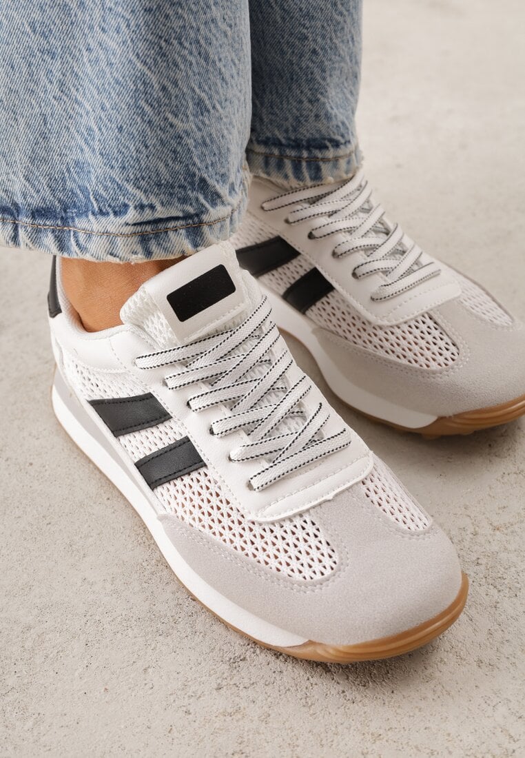 Białe Klasyczne Sneakersy Zdobione Siateczkowymi Wstawkami Eilshoy