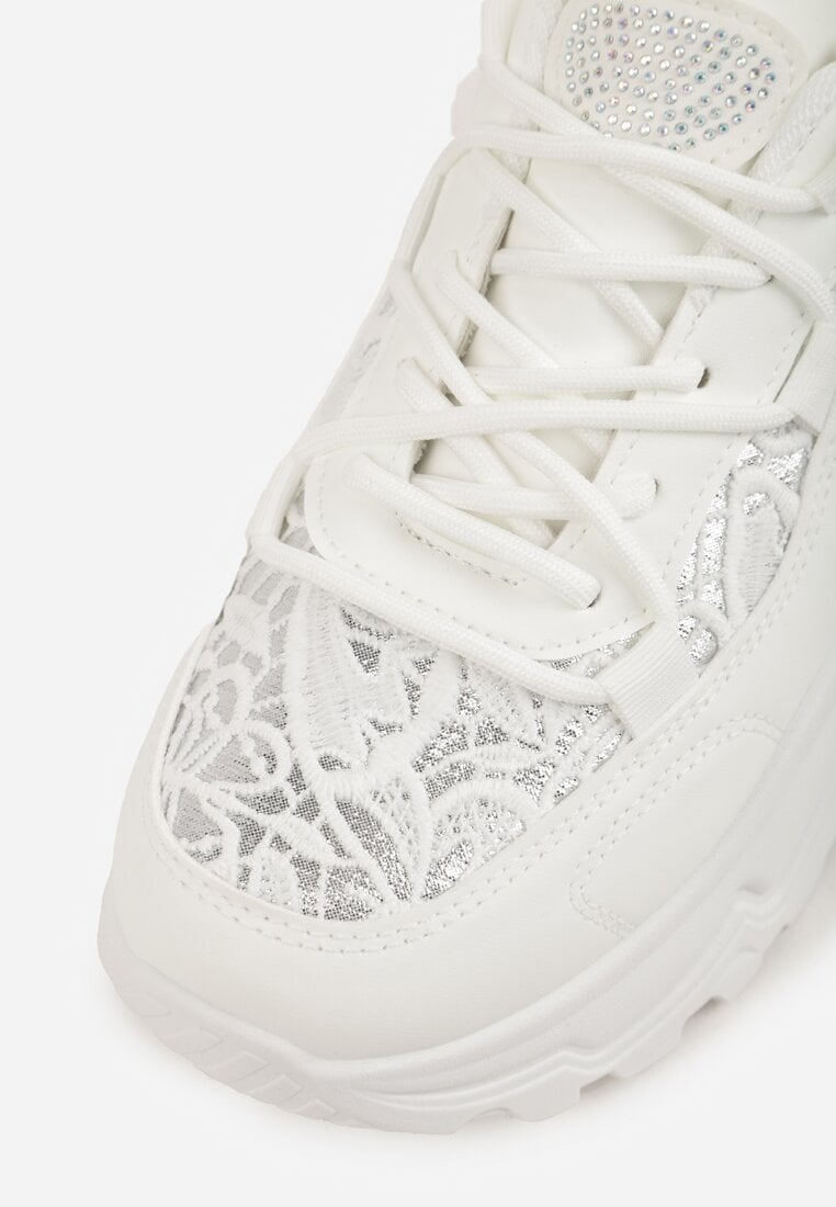Białe Sneakersy na Platformie Ozdobione Cyrkoniami i Koronką Antea