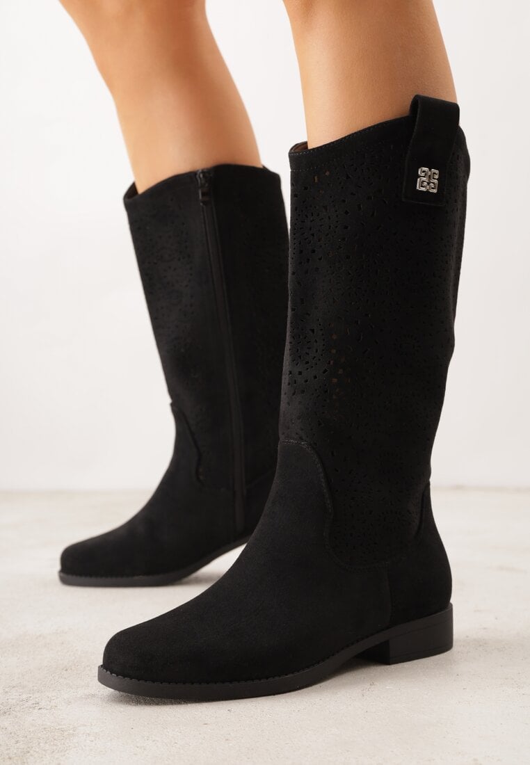 Czarne Ażurowe Botki z Geometryczną Ozdobą Naeraste