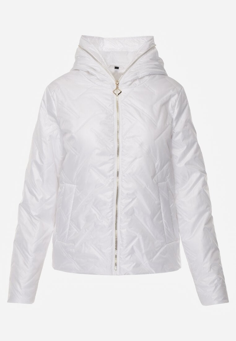 Biała Pikowana Kurtka z Nieodpinanym Kapturem z Ozdobną Naszywką Chloreris