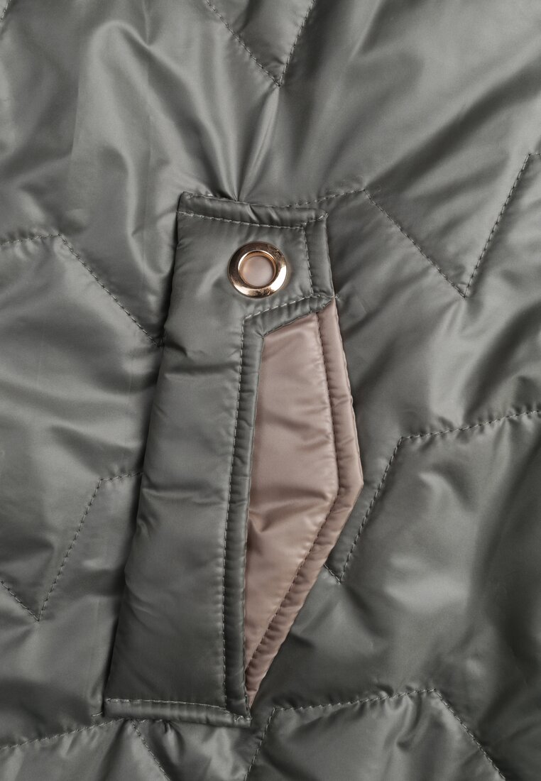 Zielona Przejściowa Kurtka z Kapturem Pikowanymi Przeszyciami i Suwakami Kave