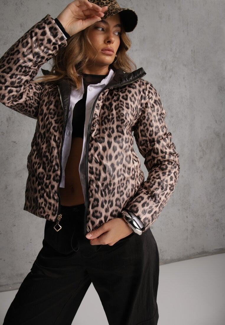 Czarna Pikowana Kurtka Dwustronna z Motywem Panterki i Naszywką Damike