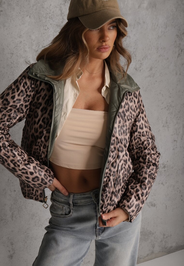 Zielona Pikowana Kurtka Dwustronna z Motywem Panterki i Naszywką Damike