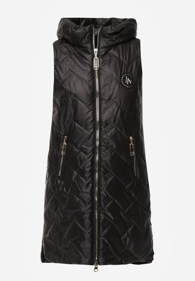 Czarna Długa Pikowana Kamizelka z Kapturem i Ozdobną Naszywką Mentape