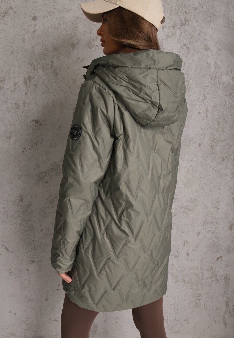 Zielona Długa Kurtka Parka Pikowana z Kapturem Ozdobiona Aplikacją Rossea