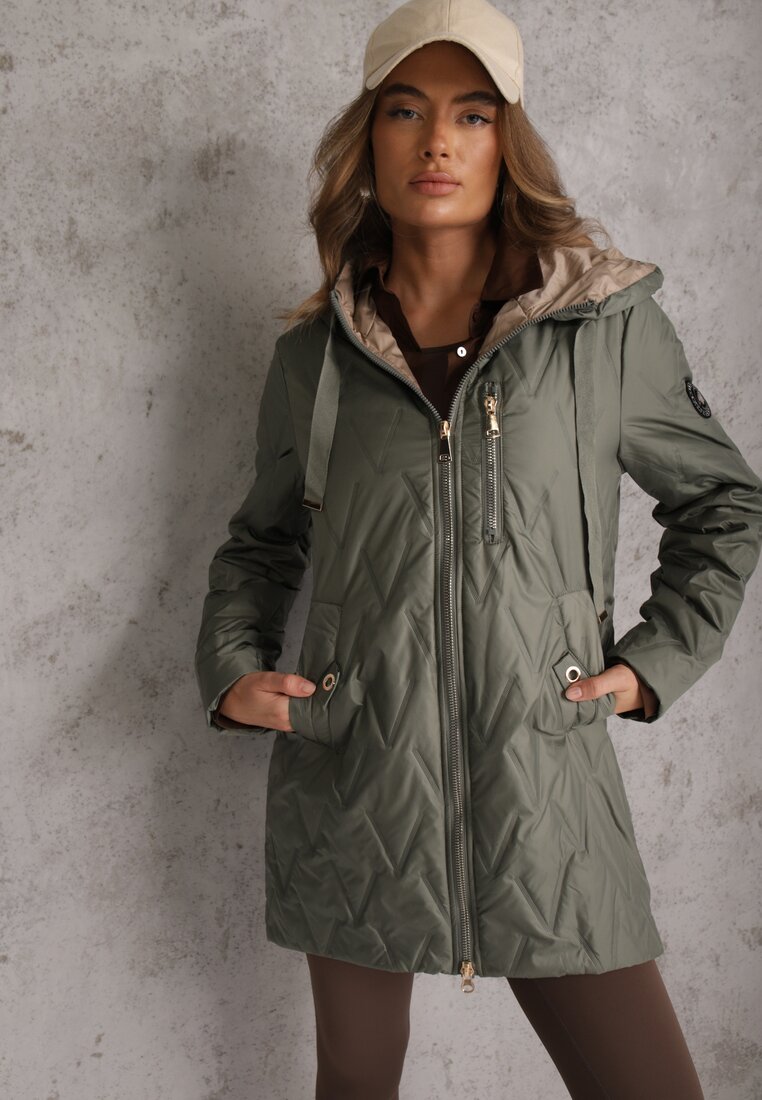 Zielona Długa Kurtka Parka Pikowana z Kapturem Ozdobiona Aplikacją Rossea