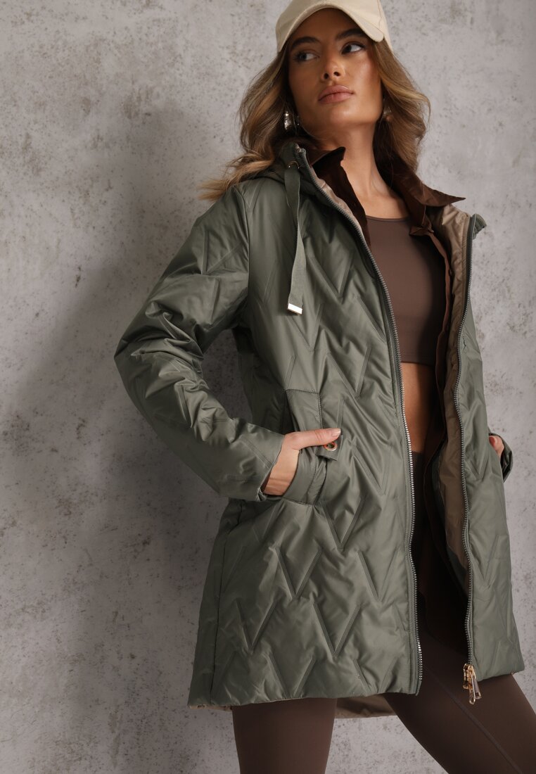 Zielona Długa Kurtka Parka Pikowana z Kapturem Ozdobiona Aplikacją Rossea