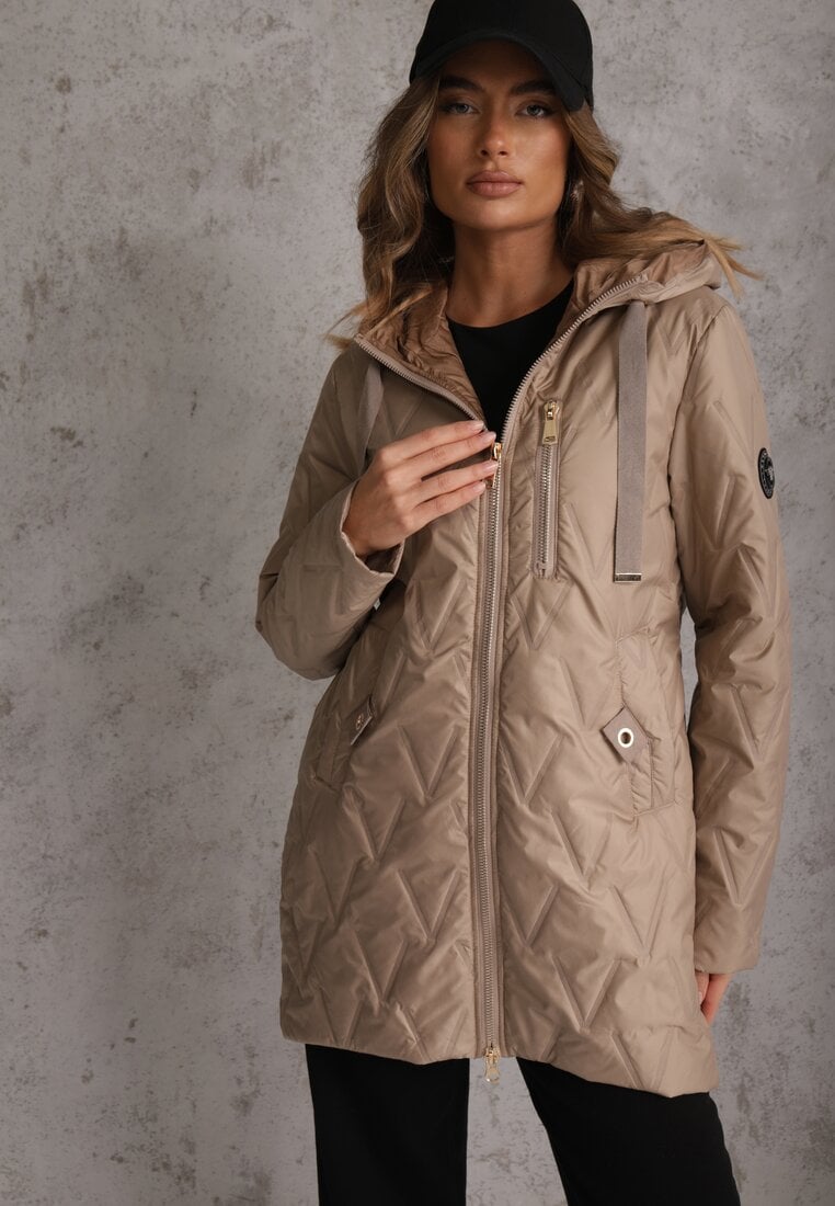 Brązowa Długa Kurtka Parka Pikowana z Kapturem Ozdobiona Aplikacją Rossea