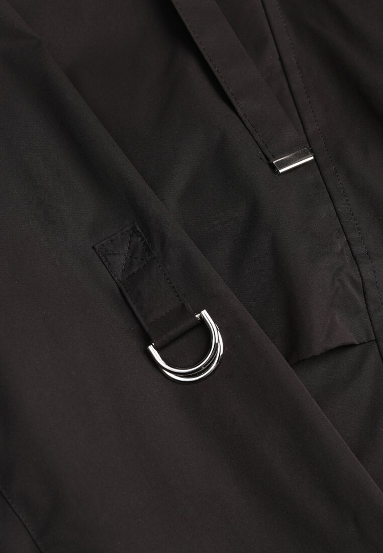 Czarna Kurtka Przejściowa Typu Parka z Odpinanym Kapturem Ozdobiona Sznurkami Fallaiah