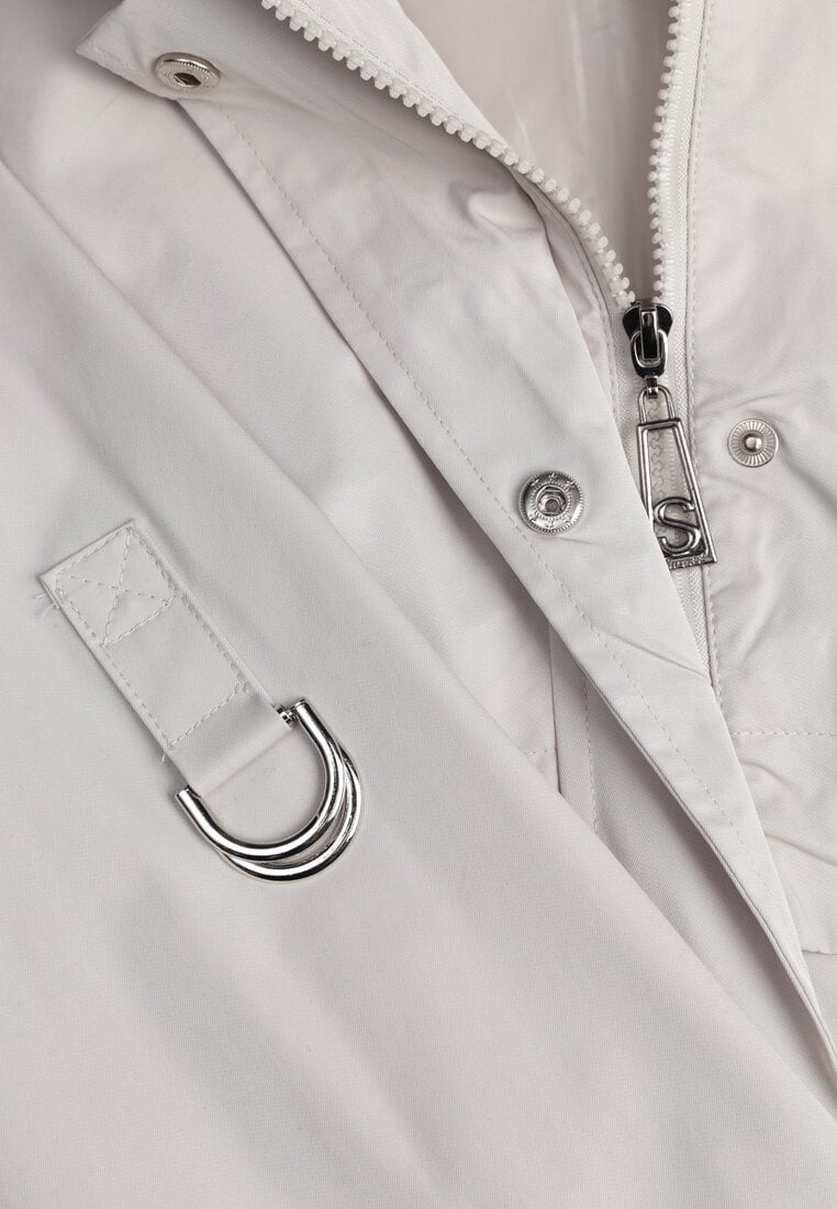 Beżowa Kurtka Przejściowa Typu Parka z Odpinanym Kapturem Ozdobiona Sznurkami Fallaiah